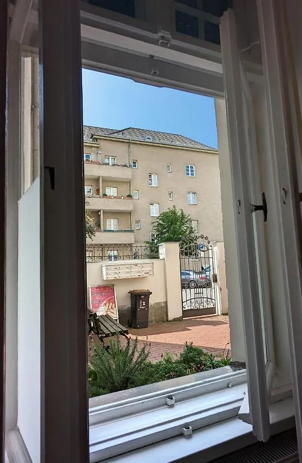 Central, Cozy, Designed 1-Br Apt At Akazienkiez Berlim Alemanha