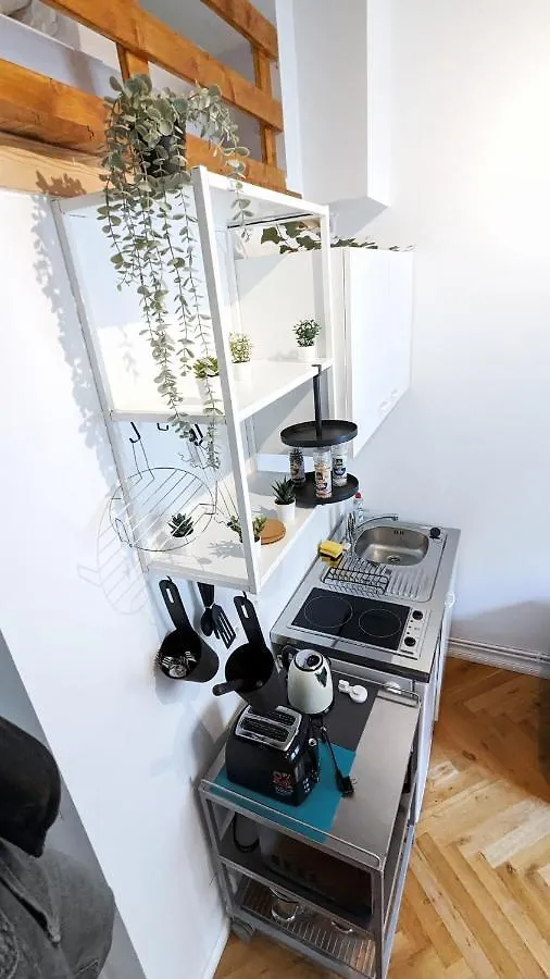 Central, Cozy, Designed 1-Br Apt At Akazienkiez Berlin Lägenhet